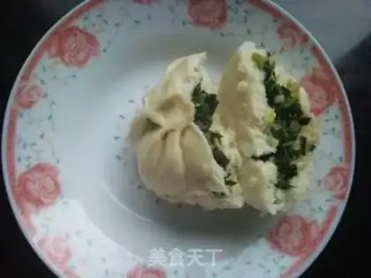 Make Eggs and buns step 0