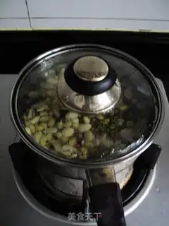 Make Four bean water step 8