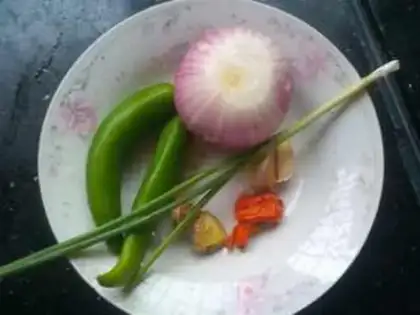 Make Onion squid step 1