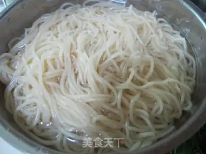 Make Spicy noodles step 2