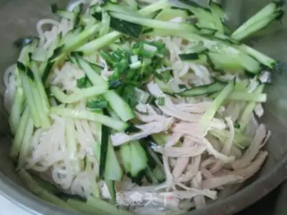 Make Spicy noodles step 4