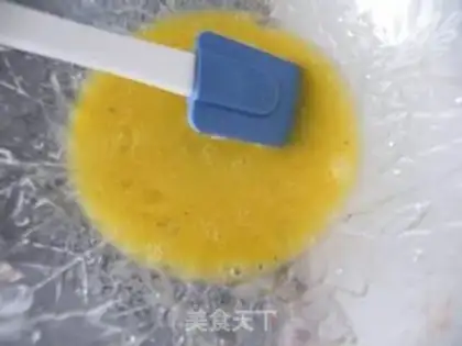 Make Eggs step 1