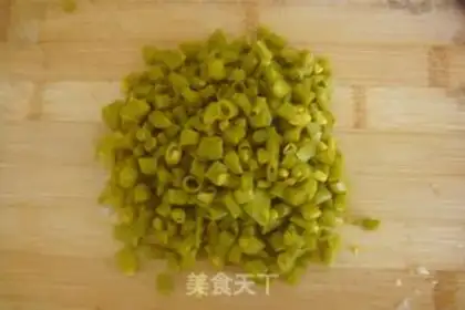 Make Soybeans, fried chicken step 1