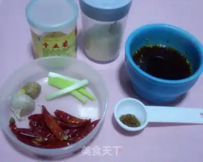 Make A spicy hand tore a chicken step 1