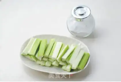 Make A chrysanthemum step 1