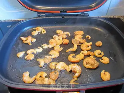 Make Shrimp rice sausage powder step 4