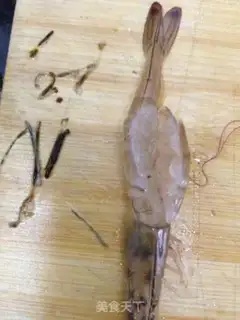 Make ♪ Turn on the peppers and shrimp ♪ step 1