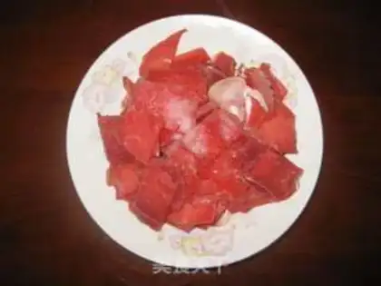 Make Hot cabbage and beef step 1
