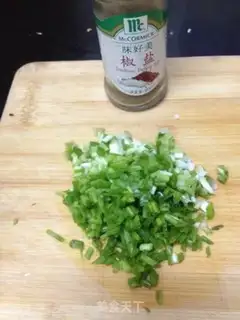 Make ♪ Turn on the peppers and shrimp ♪ step 4