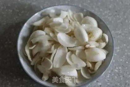 Make ♪ lily lotion ♪ step 1