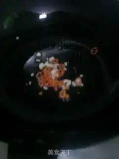 Make Scrambled chicken head step 3