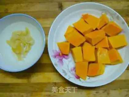 Make Pumpkin lilies step 1