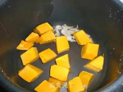 Make Pumpkin lilies step 2
