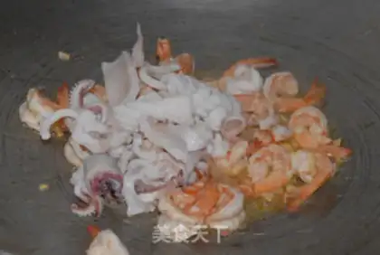 Make Curry seafood step 7