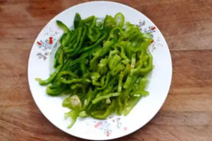 Make Rice eggs with chili step 0