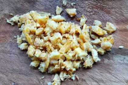 Make Rice eggs with chili step 2