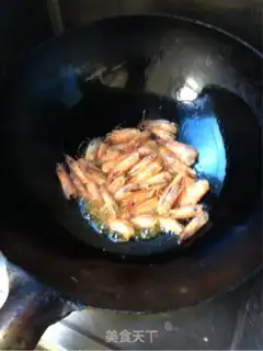 Make Tomato-crawfish step 1