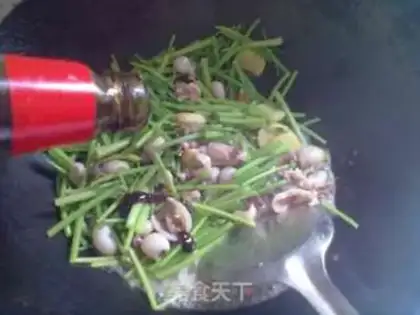 Make Squidfish frying celery step 7