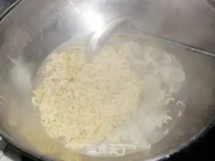 Make Noodles step 3