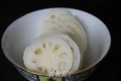 Make Cracker corn soup step 1