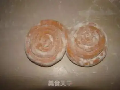 Make Pyramid roll step 3