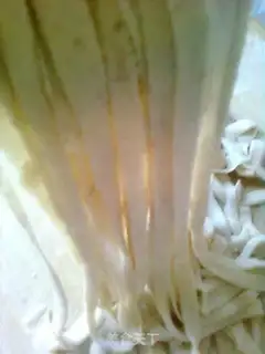 Make Homemade Lotus noodles step 7