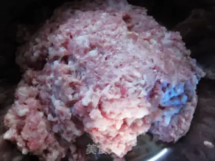 Make Celery pork and meat step 0