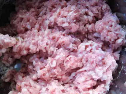 Make Celery pork and meat step 1