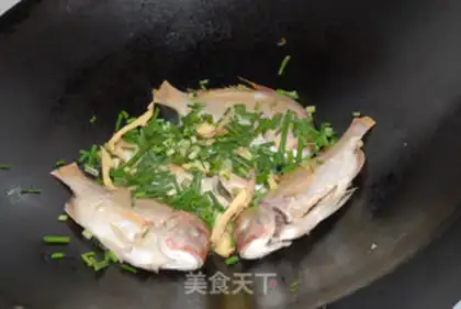 Make Red fever and greasy fish step 4