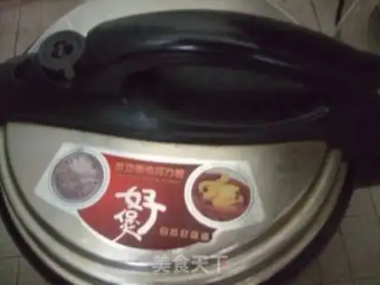 Make Crayfish congee step 1