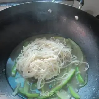 Make Spade egg noodles step 7