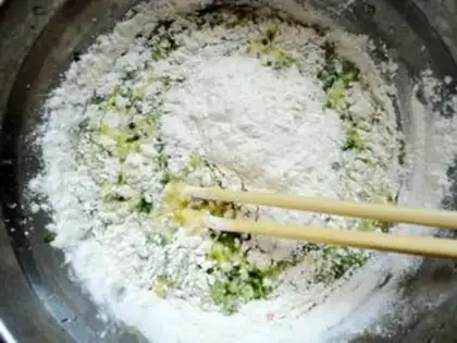 Make Onion egg pancakes step 4