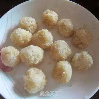 Make Rice ball step 2
