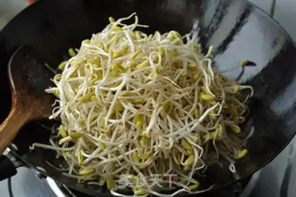 Make Dry black bean sprouts step 2