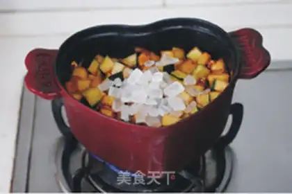 Make Pumpkin tea step 3