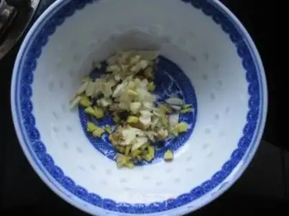 Make Precious chicken wings step 1