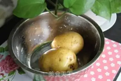 Make Chicken crotch potatoes step 3