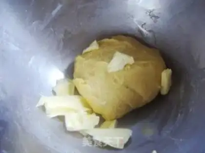 Make Gold bread step 1