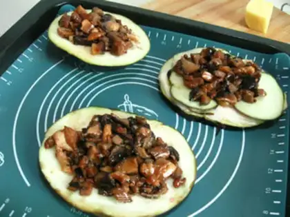 Make Spam sauce and eggplant step 3