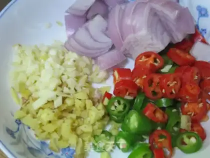 Make Dry-burn fish step 1