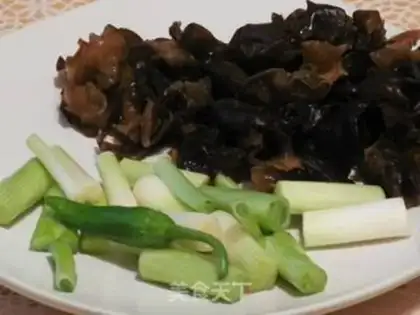 Make The onions are burning step 0
