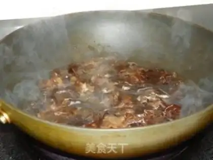 Make The onions are burning step 1