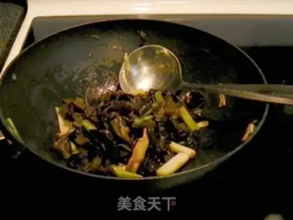 Make The onions are burning step 3