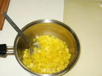 Make Pineapple pie step 1