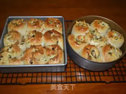 Make Onion fragrance cheese bun step 13