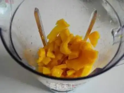 Make Mango ice cream step 1