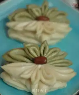 Make Lotus buns step 13