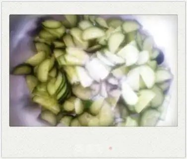 Make Meatloaf cucumber step 0