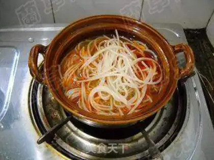 Make Spicy crab rice powder step 8