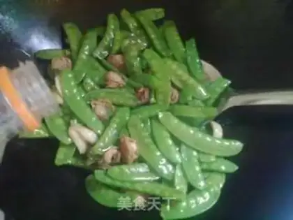 Make Scalloping Dutch beans step 10